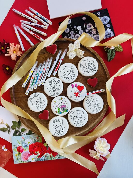 Mazie Valentīni ''Izkrāso un apēd''