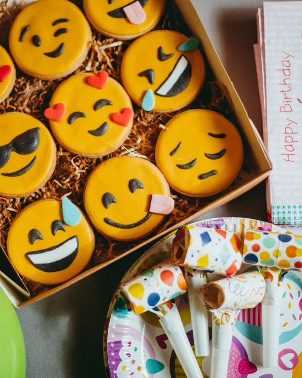 HAND-DRAWN COOKIES